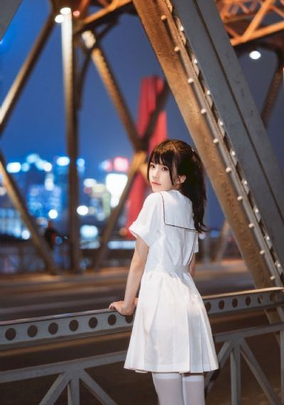 女朋友闺蜜太紧根本进不去视频_720神马在线观看