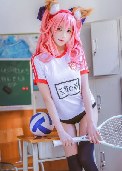 亚洲制服类中文字幕_BD国语手机在线看