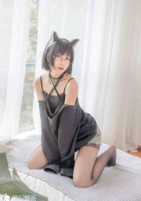 狠狠色狠狠色综合曰曰_字幕高清版在线播放