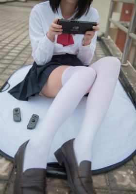午夜精品成人美女黄频_剧情片神马在线观看
